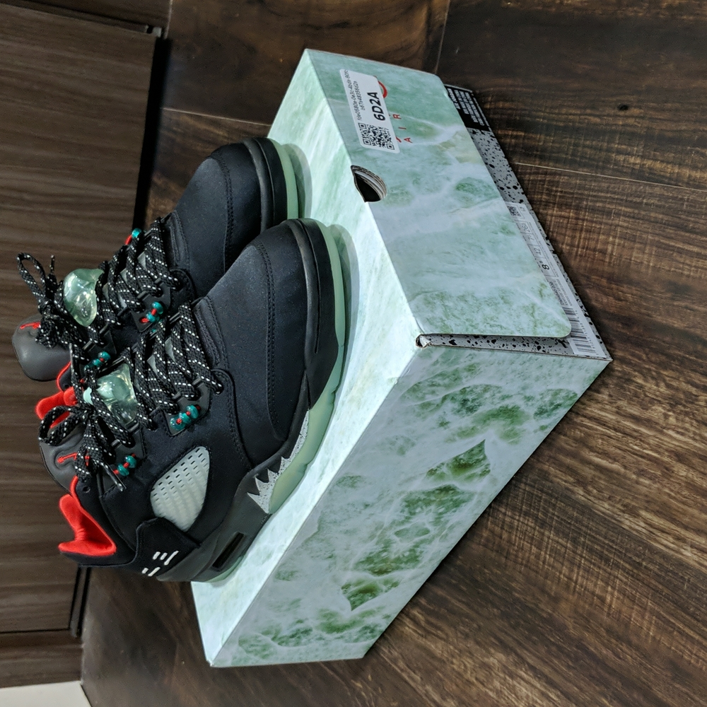 Jordan 5 Low Clot